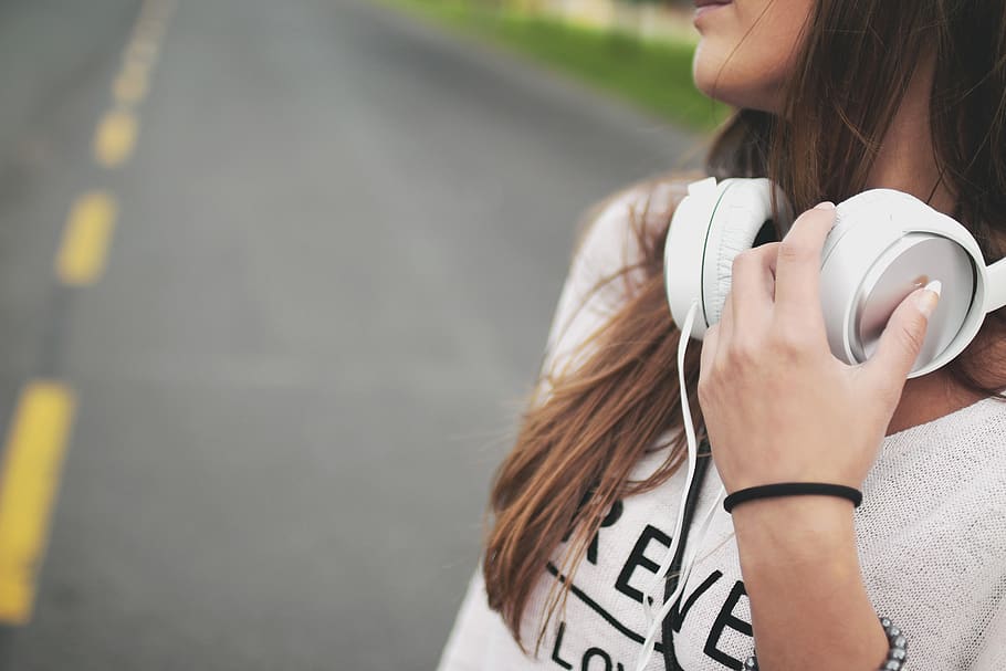 GIrl, music, headphones